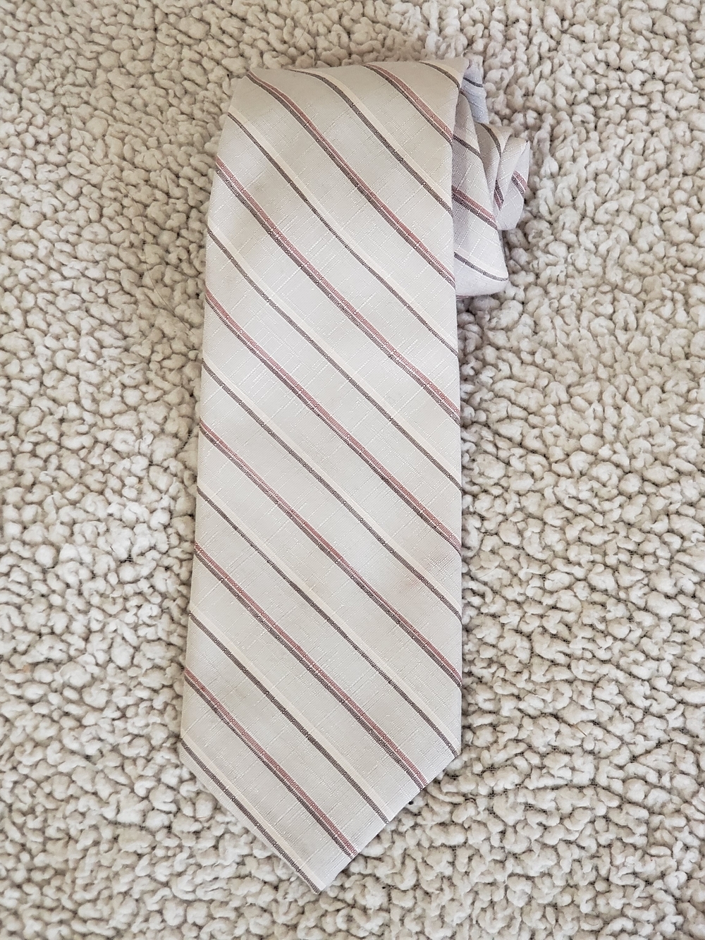 VTG CAVALIER Classic Cream Ivory Diagonal Striped Neck Tie | 3"x57"